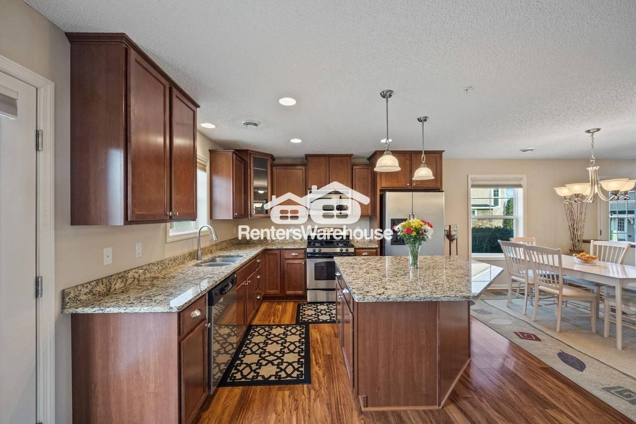 15708 60th Ave N - Photo 3 of 23