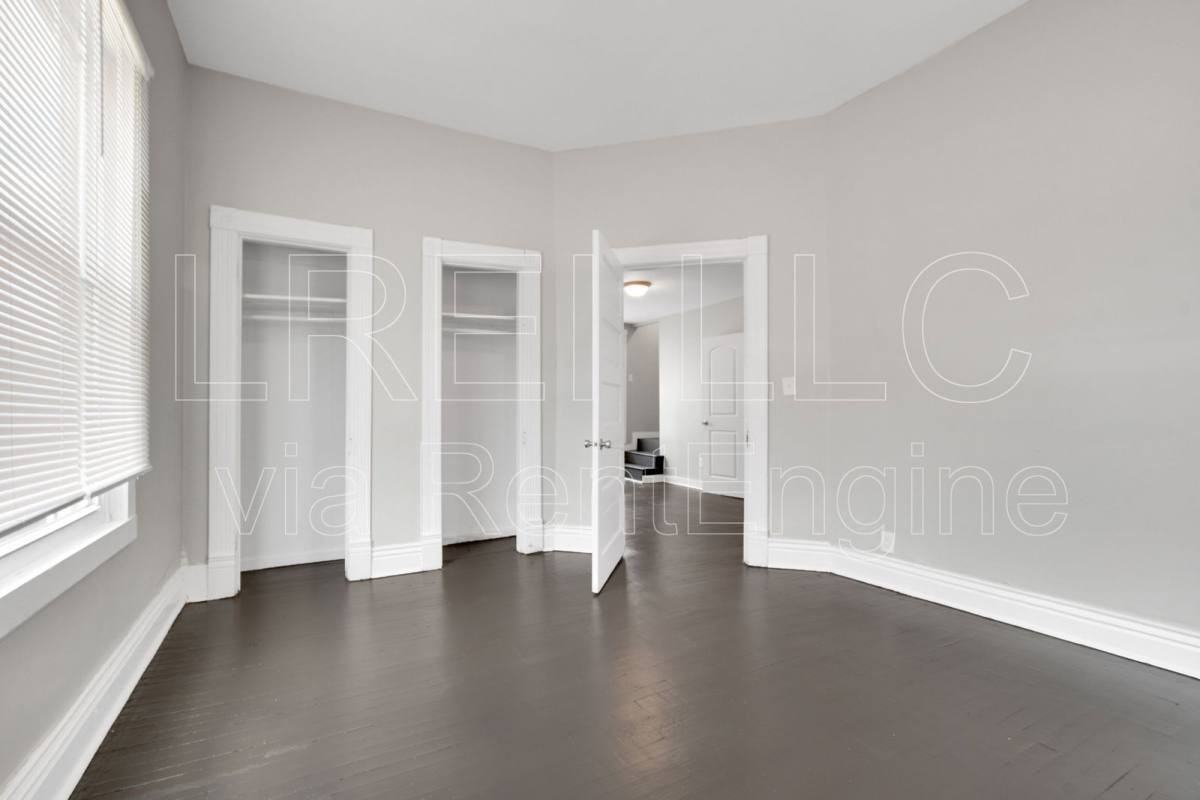 3932 Rankin St - Photo 3 of 10