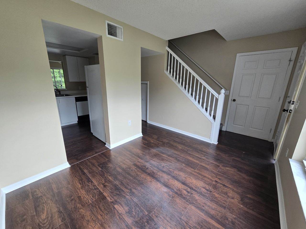 4315 Azora Rd - Photo 3 of 14