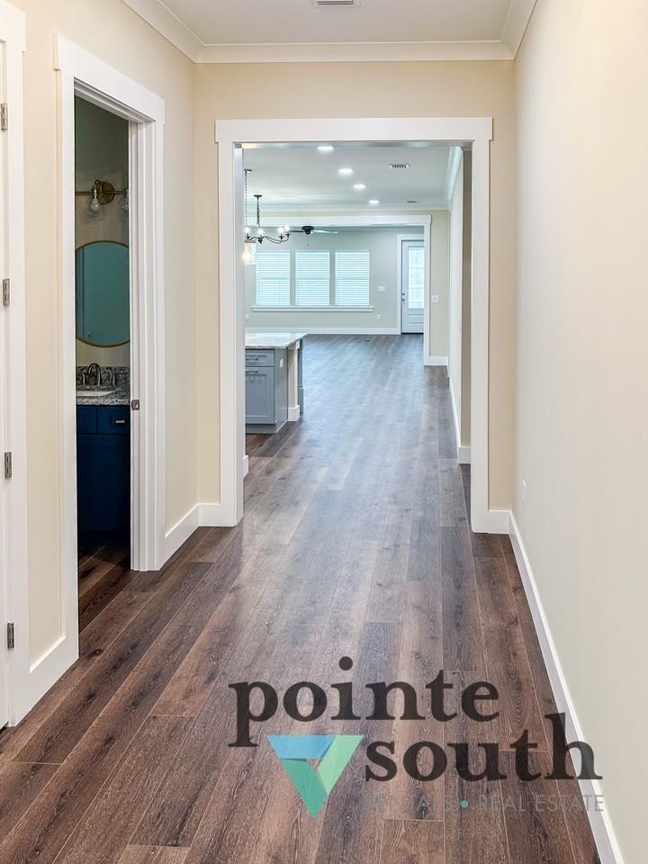 610 Fifth St - Photo 2 of 32