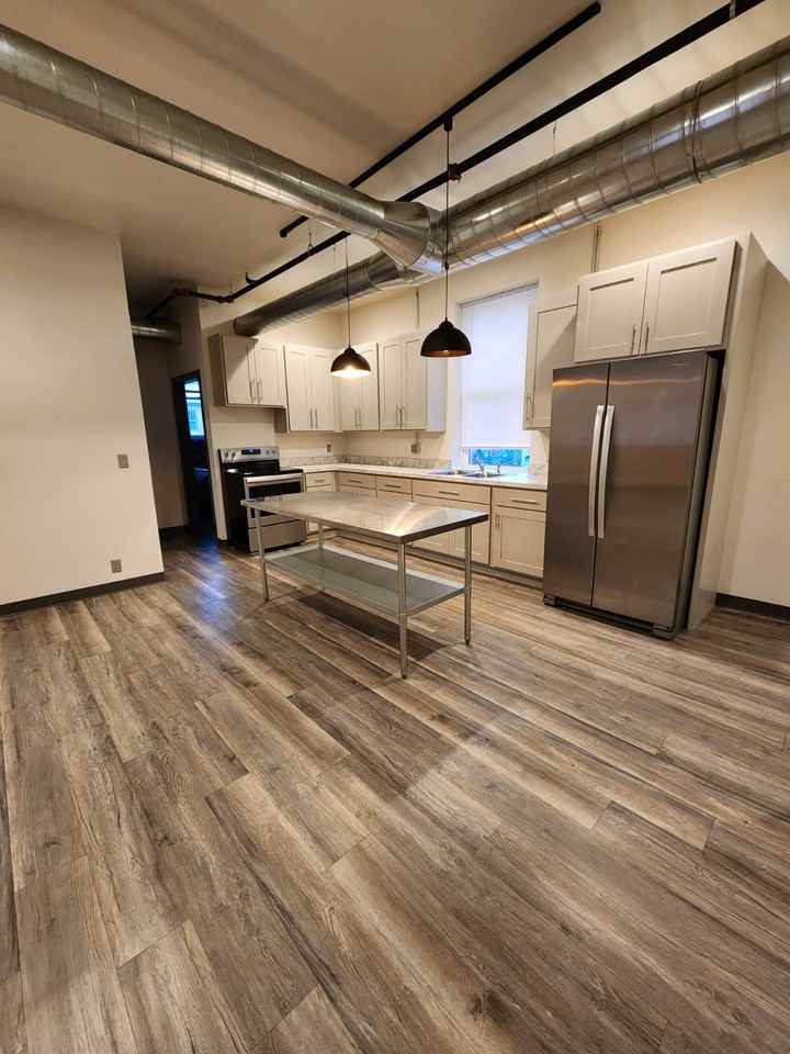 618 Saint Joseph St - Photo 2 of 2