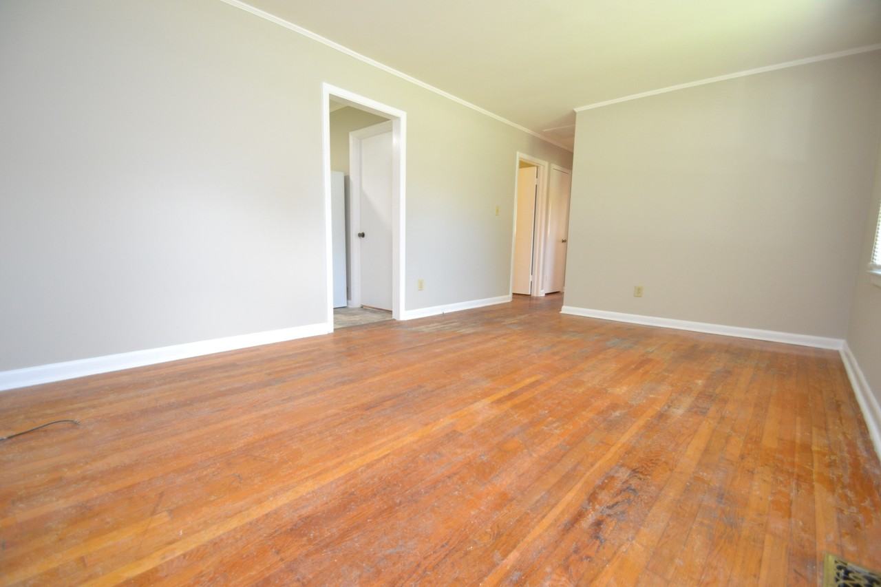 717 Friar Tuck Rd - Photo 2 of 31