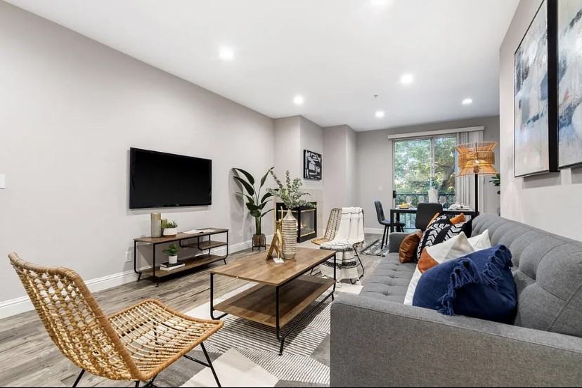 951 S 12Th St - Photo 2 of 10