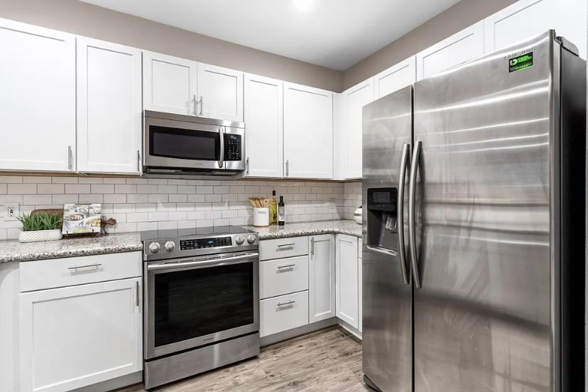 951 S 12Th St - Photo 3 of 10