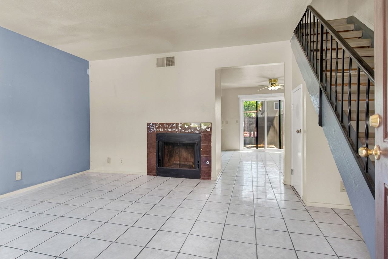 4312 Lynnann Dr - Photo 2 of 20