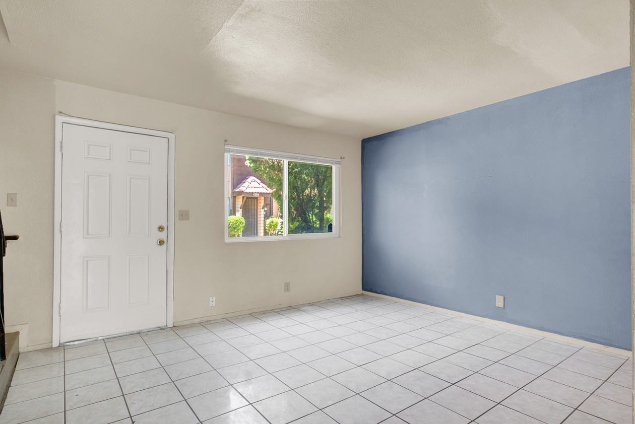 4312 Lynnann Dr - Photo 7 of 20