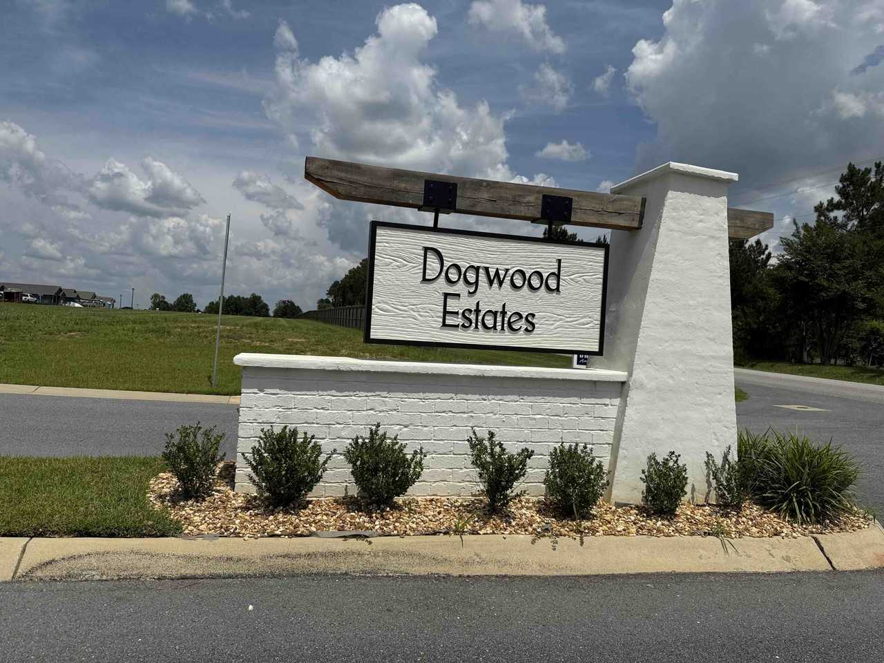 19130 Treehill Ln - Photo 2 of 17