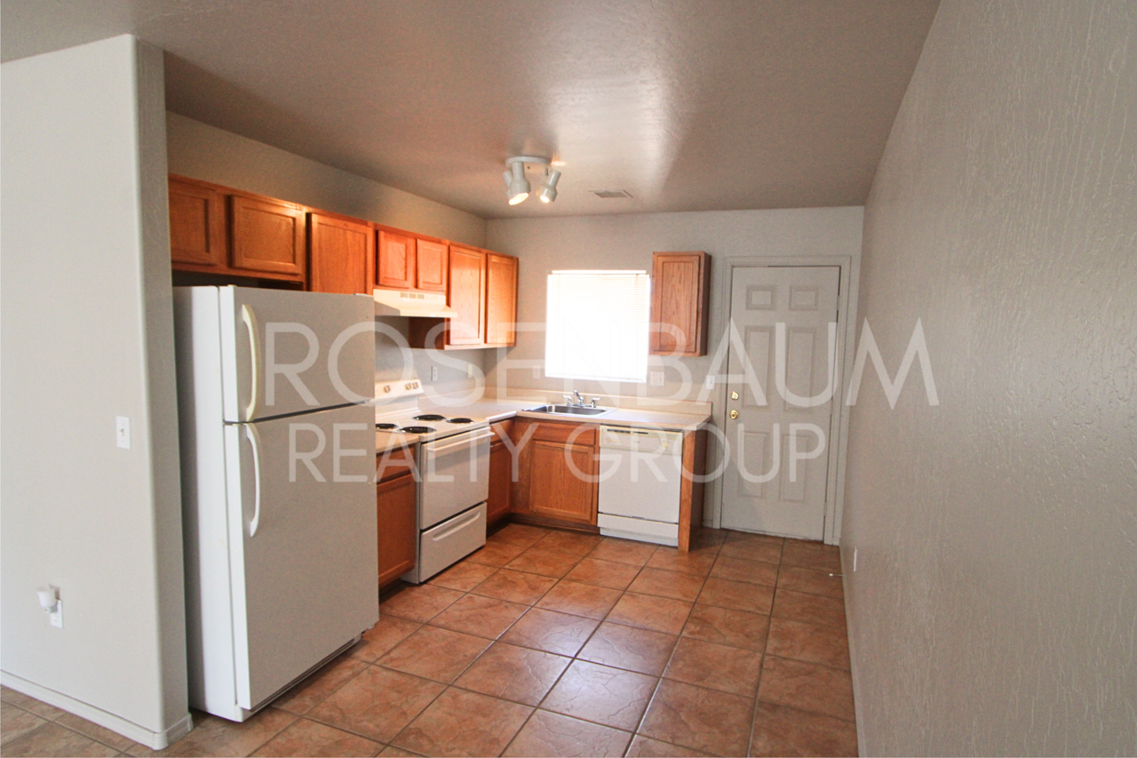 9975 W Lynx Dr - Photo 2 of 5