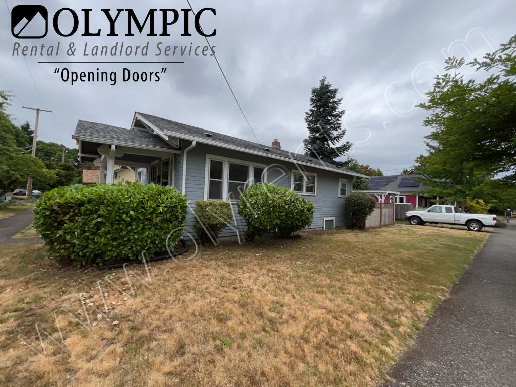 122 22nd Ave Sw - Photo 2 of 22