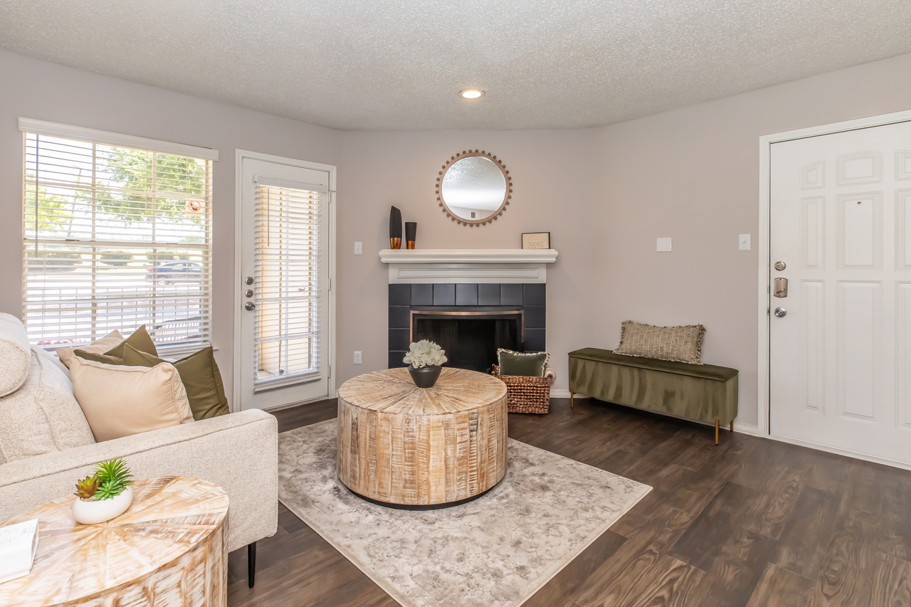 Eagle's Point Apartments - Photo 2 of 43