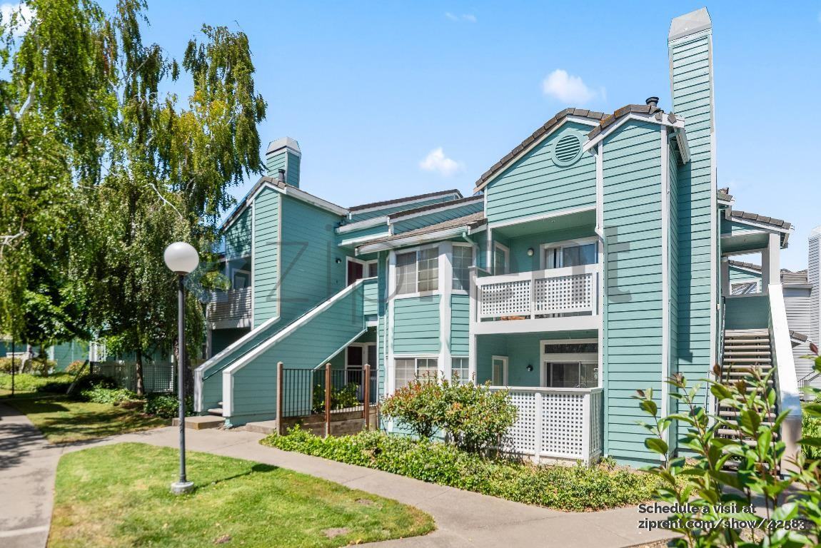 714 Waterford Pl - Photo 2 of 35