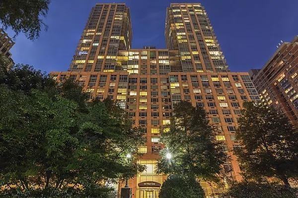 W End Ave #4W - Photo 7 of 19