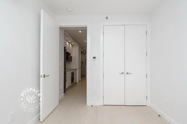 Meeker Ave #312 - Photo 4 of 20