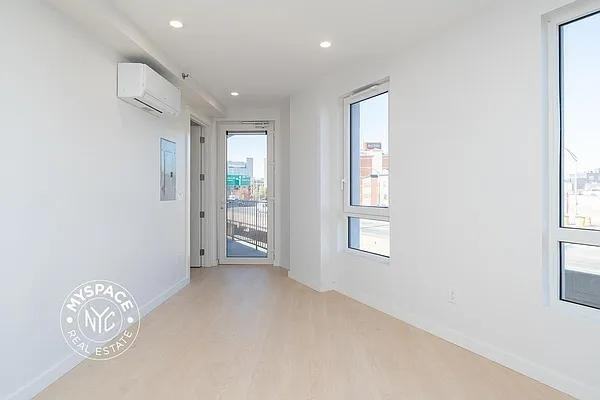 Meeker Ave #509 - Photo 2 of 20