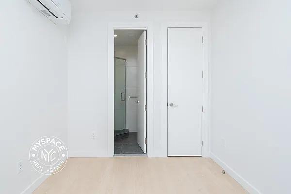 Meeker Ave #509 - Photo 4 of 20