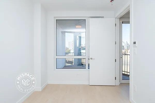 Meeker Ave #509 - Photo 5 of 20