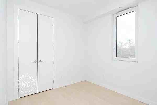 Meeker Ave #509 - Photo 6 of 20