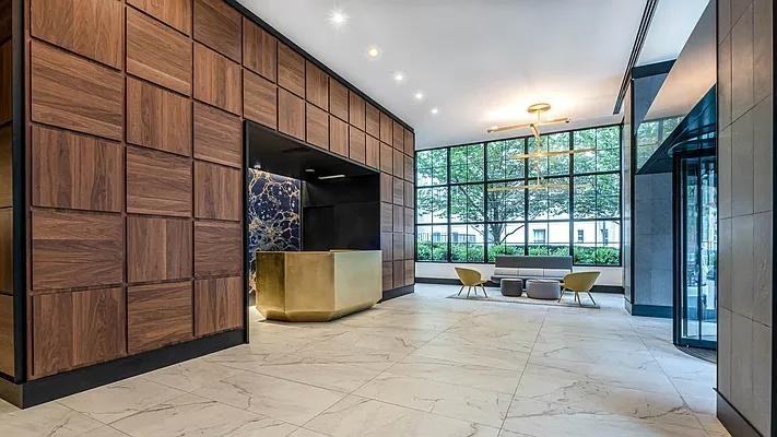 E 83rd St #10J - Photo 3 of 20