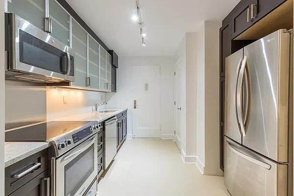 W 70th St #1506 - Photo 3 of 16