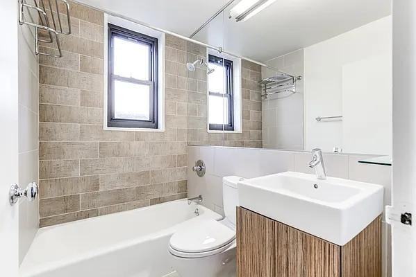 E 82nd St #22A - Photo 5 of 15