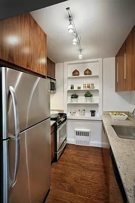 E 82nd St #25B - Photo 3 of 20