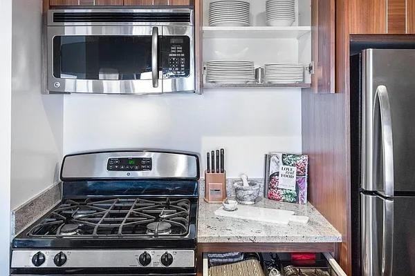 E 82nd St #28F - Photo 7 of 20