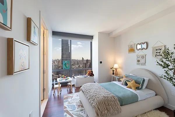 W 67th St #19G - Photo 4 of 20