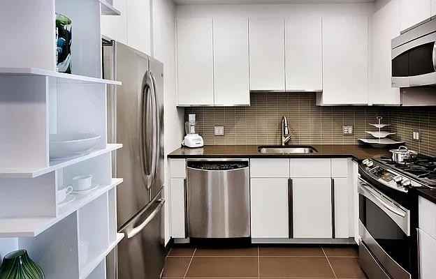 W 67th St #23E - Photo 3 of 15