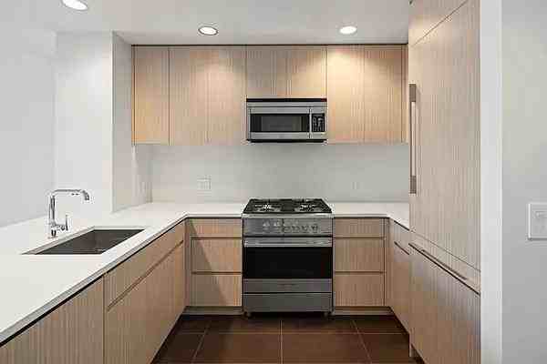 W 67th St #30A - Photo 3 of 15