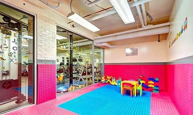 Riverside Dr #5D - Photo 6 of 20