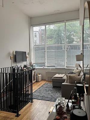 Hope St #109 - Photo 4 of 17