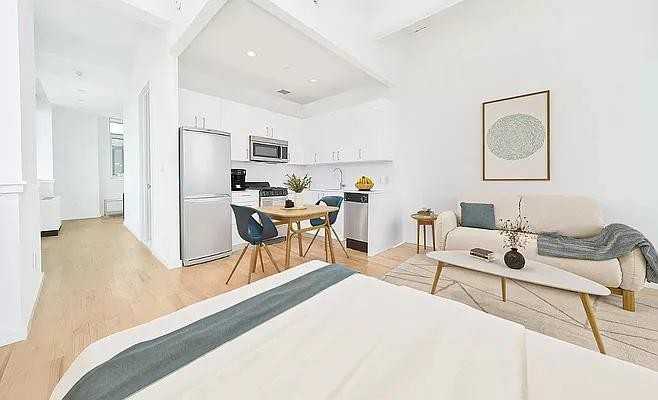 Hope St #PH2 - Photo 2 of 20