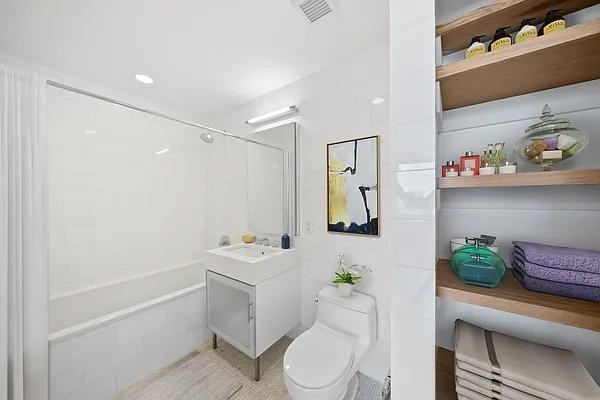 York Ave #26J - Photo 5 of 13