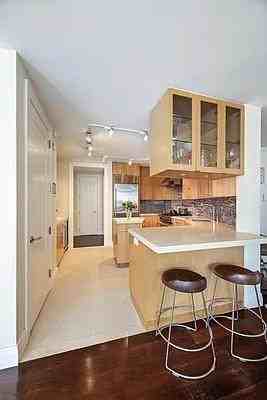 W 70th St #14D - Photo 5 of 17