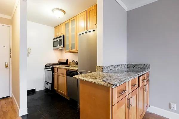 Columbus Ave #12K - Photo 2 of 20