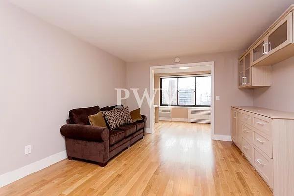 Columbus Ave #8N - Photo 5 of 20