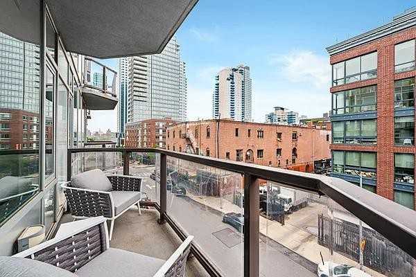 N 4th St #4K - Photo 4 of 20