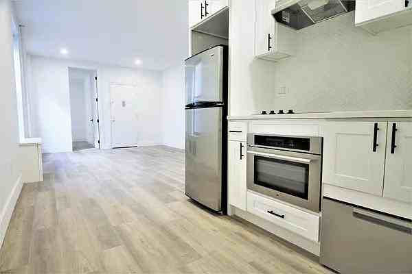 Broadway #2I - Photo 4 of 20