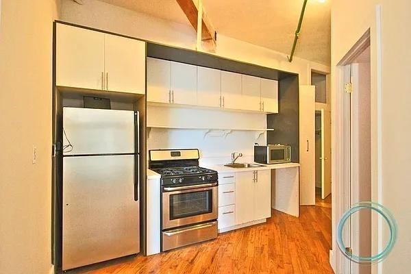 Banker St #2A - Photo 7 of 8