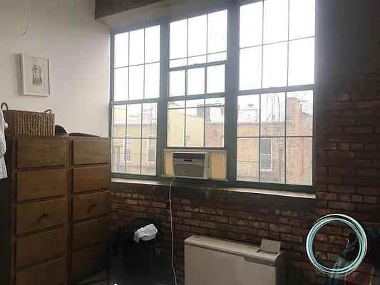 Banker St #4G - Photo 6 of 12