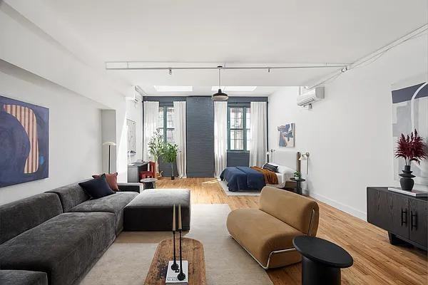 Banker St #1F - Photo 2 of 20