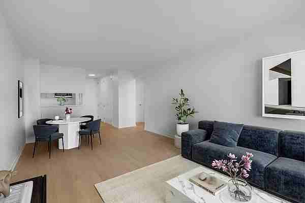 W 60th St #33F - Photo 3 of 20