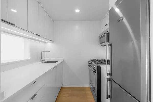 W 60th St #42J - Photo 7 of 20