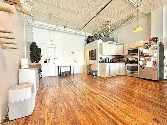 Mckibben St #405 - Photo 3 of 13