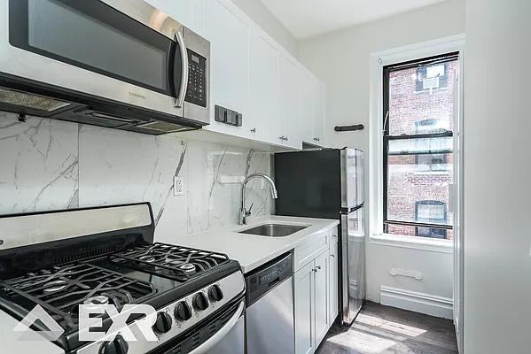 W 111th St #5E - Photo 2 of 20