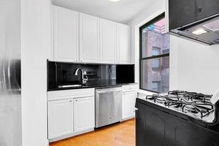 E 70th St #4C - Photo 1 of 1