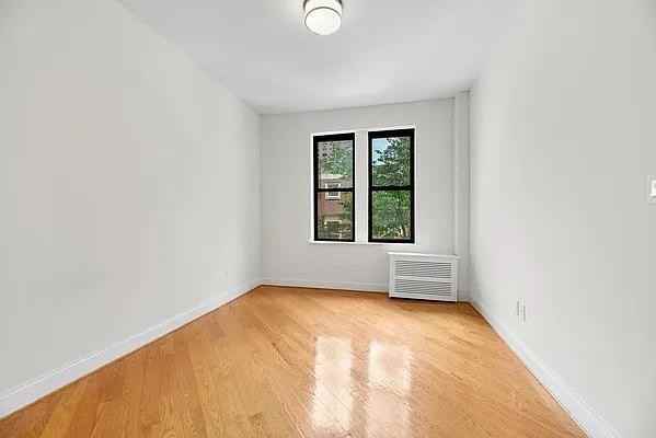 E 70th St #4C - Photo 6 of 18