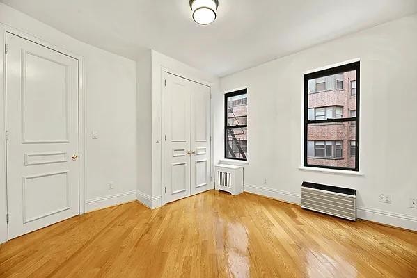 E 70th St #3H - Photo 3 of 17