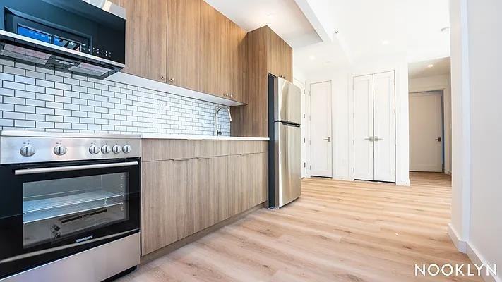 Gold St #5R - Photo 2 of 20