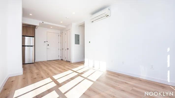 Gold St #5R - Photo 5 of 20